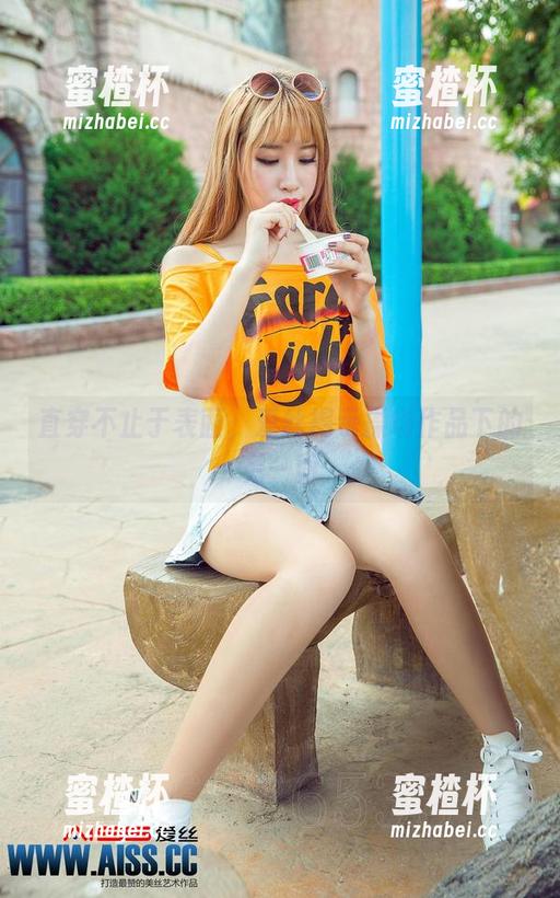 直穿不止于表面，爱丝揭示操场作品下的另一面