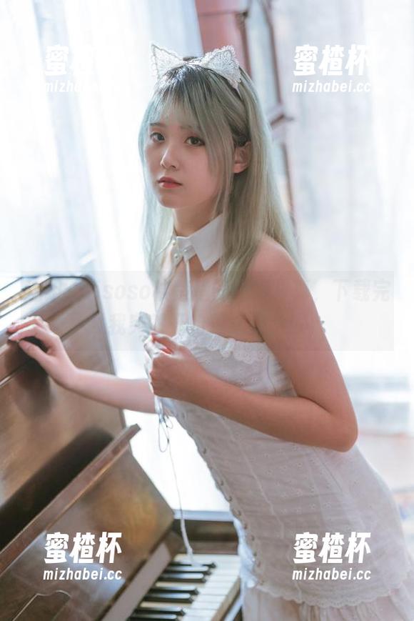 这组Akisoso秋楚楚的花嫁写真，下载完我突然开始想结婚了！