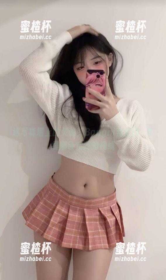 这写真墙上的灵魂，Bangni邦尼的柊舞缇娜锁定我的视线