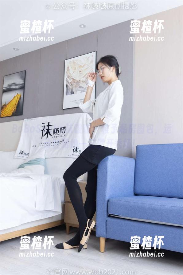 BoBoSocks袜啵啵-稚予 BoBoSocks袜啵啵 - 稚予私房图包,运动鞋跟她一起展开秀场!