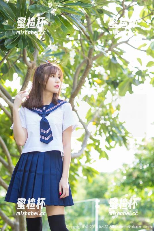 IMiss爱蜜社-小热巴 IMiss爱蜜社 - 小热巴的私拍,上演“少女进阶”,这一刻真想把她的每一张都装框。