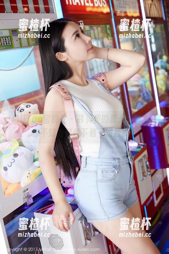 MiiTao蜜桃社 - 韩贝贝的夏天套图，让你不知为何想下载一堆西瓜！