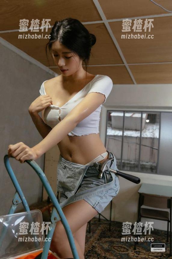 你相信吗？Min.E(민이)的图集让人目不转睛，不愧是LeeheeExpress！