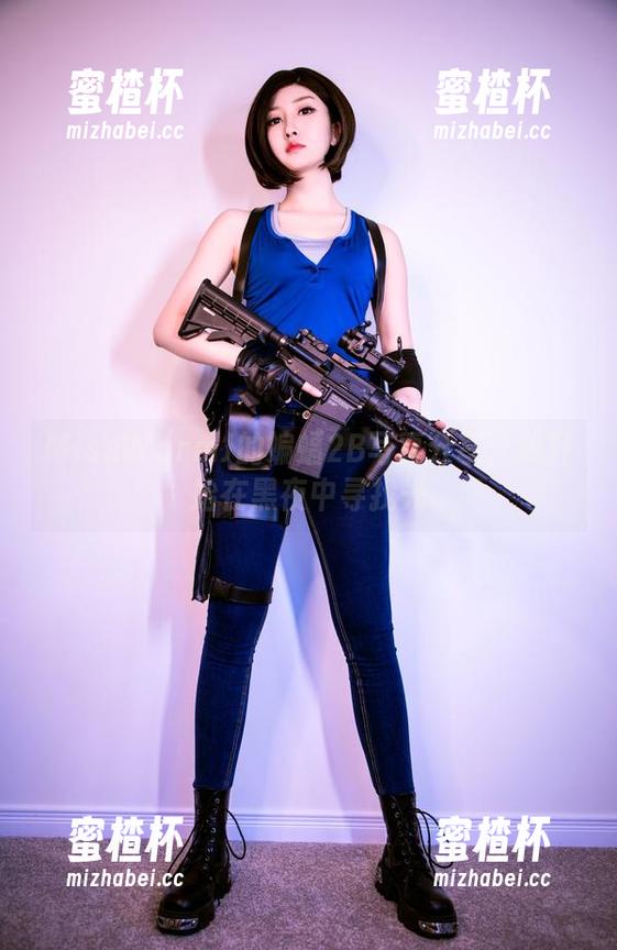 MissWarmJ的蝙蝠2B写真分享：我开始在黑夜中寻找光