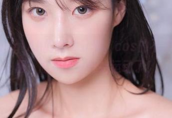 Myung Ah的运动分享,cos的不只是衣服,脑袋里也开始运动了!