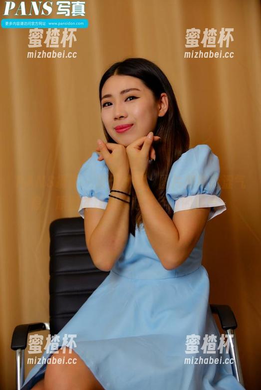PANS摄影 - 夏天试镜，图片那种青涩气息，原图才让我想起了年轻的傻气。