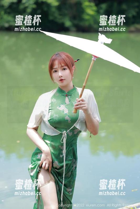 Xiuren秀人网-伍晓丽Shirley Xiuren秀人网 - 图片中的伍晓丽Shirley,长腿就像一双矫健的羽翼,让我想起那些年少时的梦。