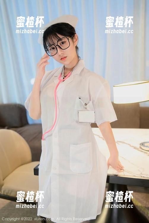 Xiuren秀人网-小魔女奈奈 Xiuren秀人网 - 小魔女奈奈全套作品,腿又长又直,诱惑不足一米外