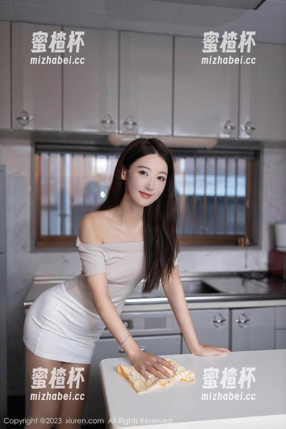 Xiuren秀人网-涵涵Luna Xiuren秀人网 - 暴露在现实里的涵涵Luna浴室,无圣光美图反而西部风格浓厚,搞得我都想装修了。