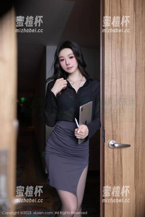 Xiuren秀人网-龙籹cool Xiuren秀人网 - 这次龙籹cool带来灰丝,君子之交淡如水,下载还不快来!