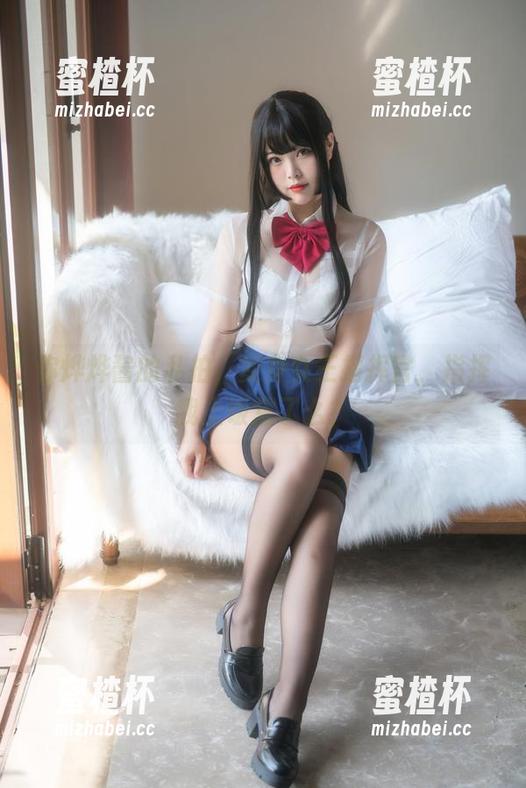 你烨烨酱的私拍，变身女王指挥官，指挥我上饭堂了么？