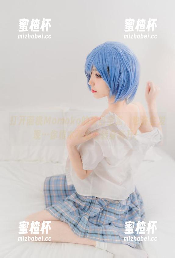 南桃Momoko 打开南桃Momoko的夏日全套,也许会发现…你根本不忍心转身离开!