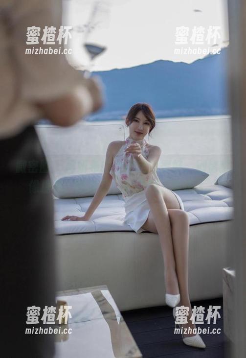 周妍希 微密圈 - 周妍希的作品定制得好,剧情就像糖果,时而甜,时而酸,真迷人。