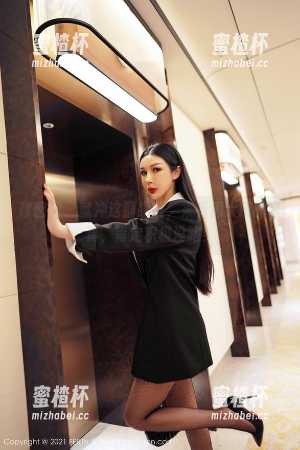 嗲囡囡-周大萌 嗲囡囡 - 就冲这副眼镜,来看周大萌的写真,肯定积极没跑!