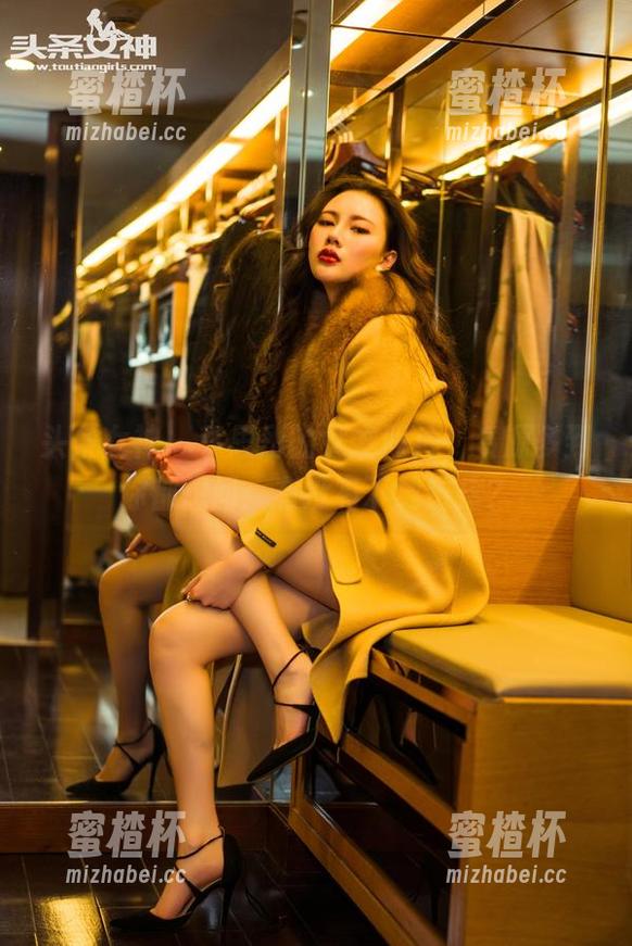 头条女神-李思彤 头条女神 - 李思彤的女友照片,资源多到你都想问:有没有下载链接?