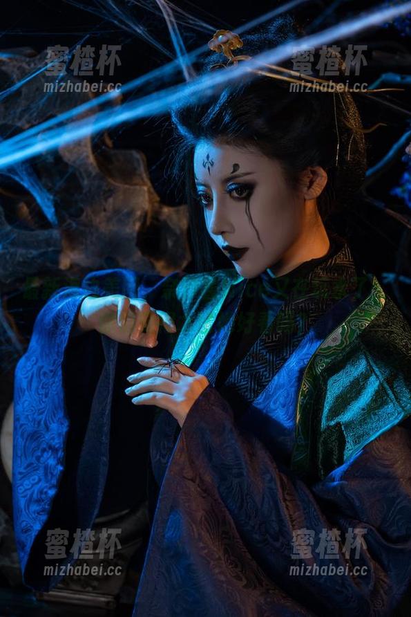 奈汐酱Nice 最新海边美图,奈汐酱Nice又在玩水了,你们觉得水比她好看吗?