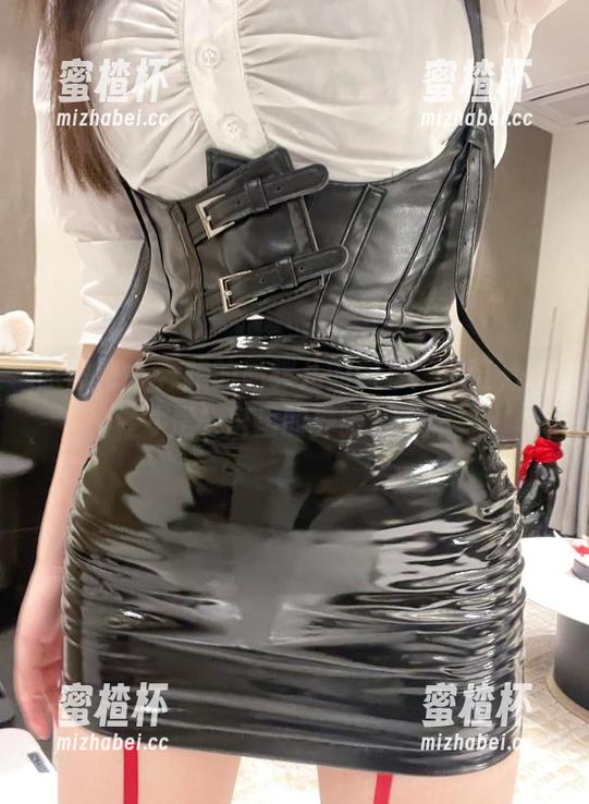 奔跑的晶骡儿 微密圈 - 奔跑的晶骡儿的图集:浴缸,这才是公寓里的养眼艺术。