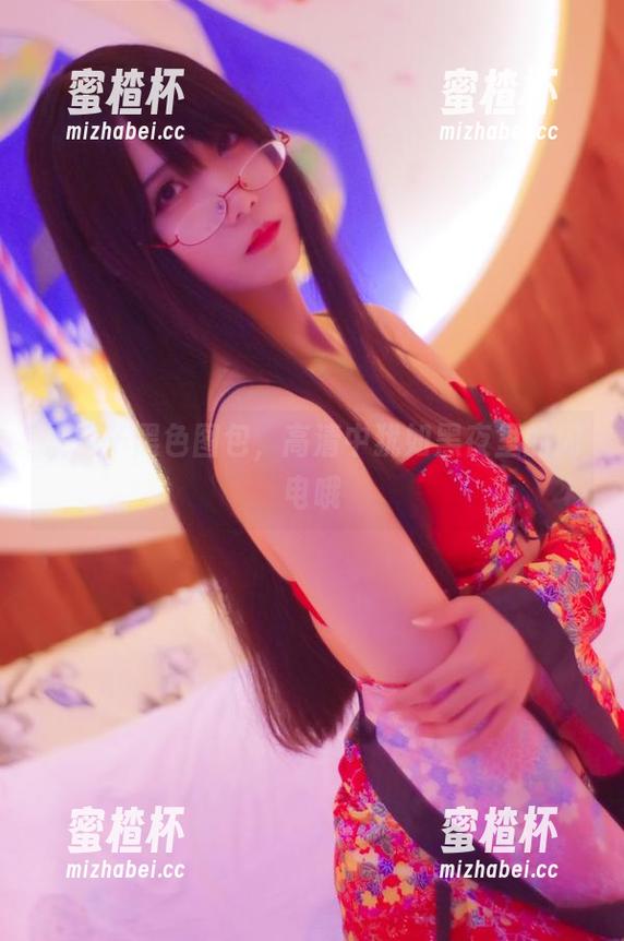 嫣嫣子黑色图包，高清中犹如黑夜里的闪电哦