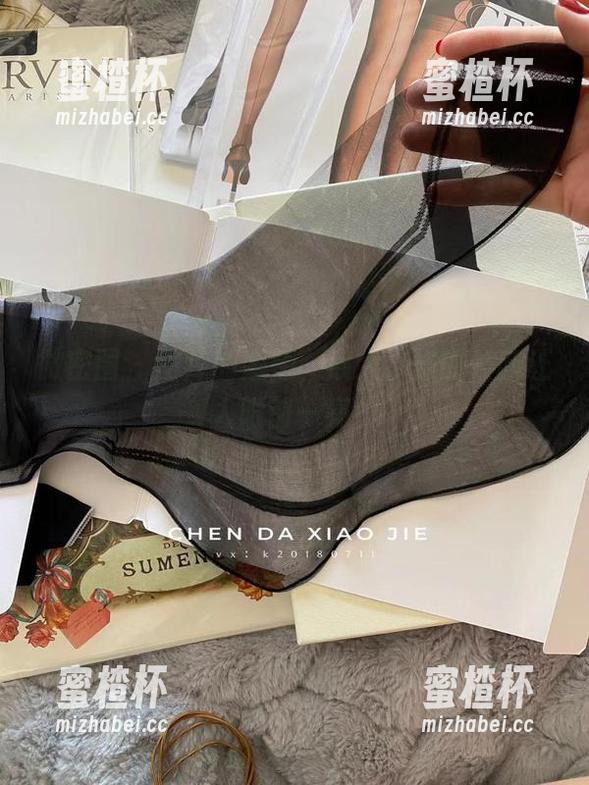 宸大小姐 微密圈 - 图库的翘楚,宸大小姐的长腿让人眼前一亮!