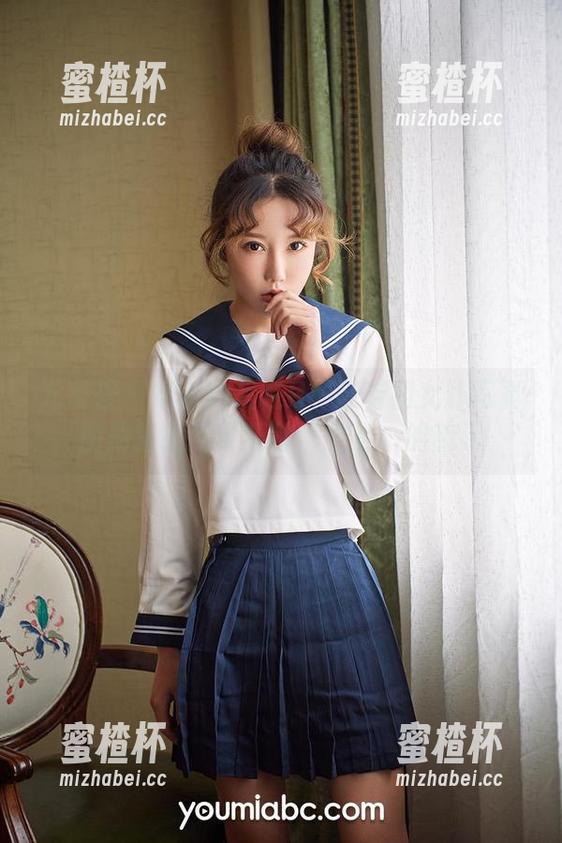 尤蜜荟 - 懵逼的我在H杯陈若初女仆写真图册里找到了某种‘服务’的暗示