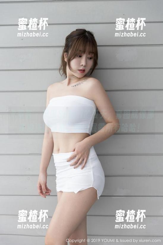 尤蜜荟-思淇Sukiii 尤蜜荟 - 思淇Sukiii的夏天,套图就像那条没洗的泳裤,悄悄展露所有哈哈!