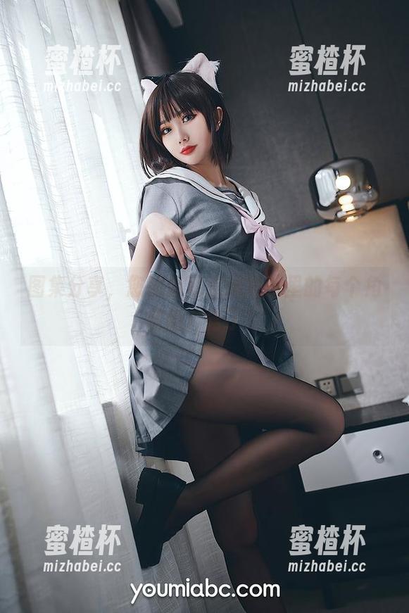 您的蛋蛋 图集分享,您的蛋蛋在体操服里的每个角度都广告了!