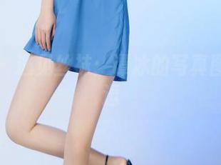 推女郎 - 遇见丝袜：谭冰的写真图集大挑逗