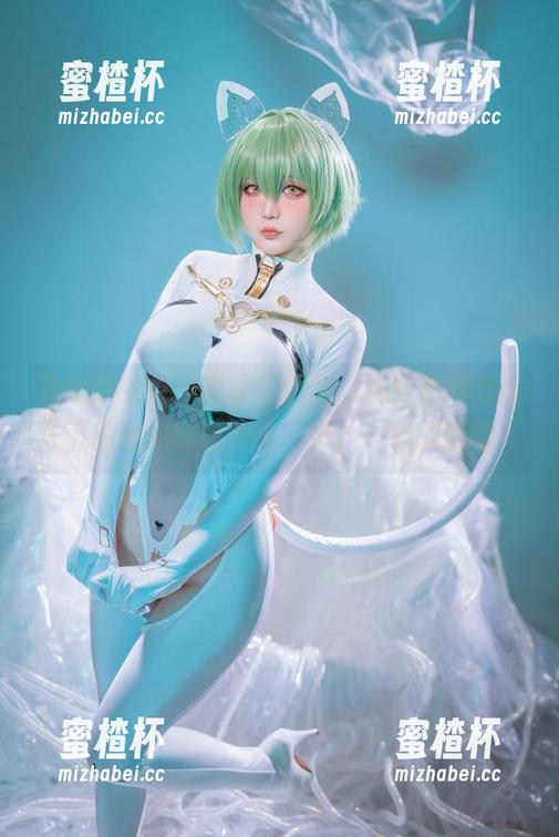 星之迟迟 宛如梦中猫咪的星之迟迟,偷偷在网盘里写下的蕾姆睡衣合集,来,一起围观吧!