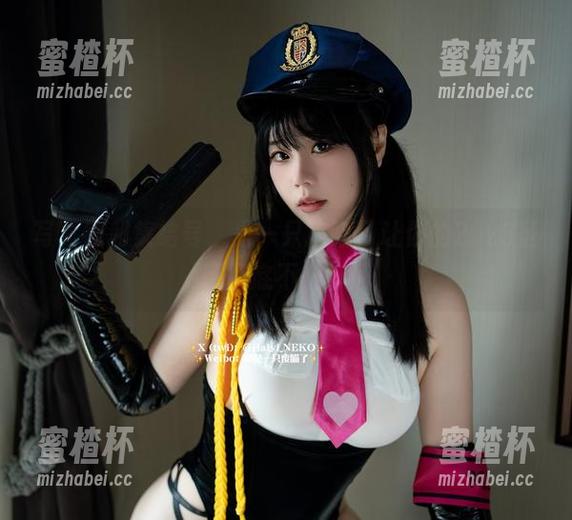 是一只废喵了 写真福利集结号,是一只废喵了让你的2023圣诞彻底不一样!