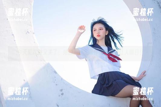 果咩酱 今天果咩酱又来了,她的黑丝圣诞作品可真是让人瞩目!