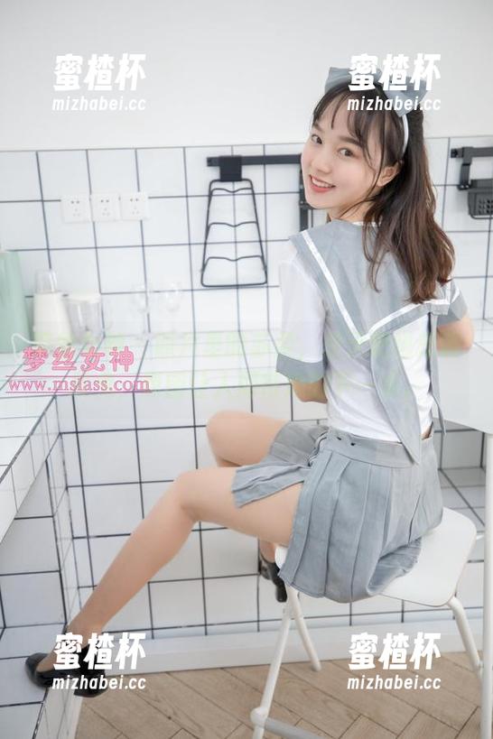 梦丝女神-苏柔 梦丝女神 - 照片里的苏柔,是天使也是调皮鬼,原图让人期待她的下一步。