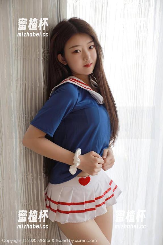 模范学院-仓井优香 模范学院 - 仓井优香的粉色写真,甜得像棉花糖,注意小心糖分超标哦!