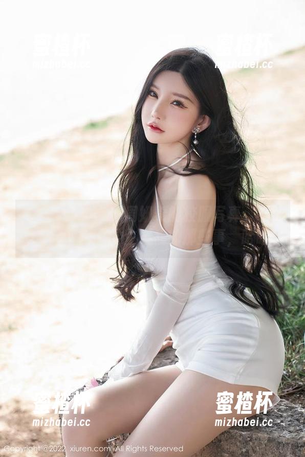 秀人网-Carol周妍希 秀人网 - Carol周妍希的校服写真:不小心让我想起了学生时代的那些事,哈哈!