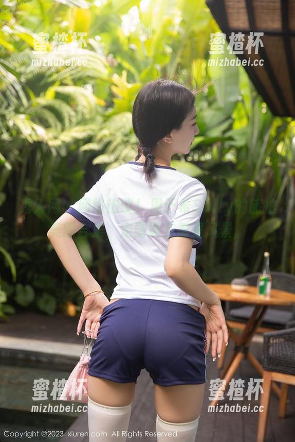 秀人网 - 网络热议！周于希Sally的旅拍美图合集，走到哪儿都是风景。