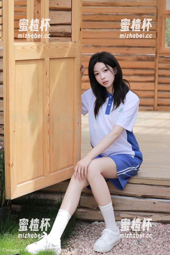 秀人网 - 小夕Kitty全套，“吊带教学”这个课程必须上