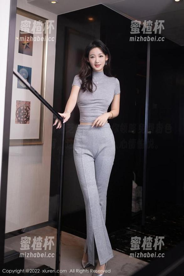 秀人网-徐莉芝Botty 秀人网 - 徐莉芝Botty带你领略免费粉色图片,啊,这色调真让人心情愉悦。