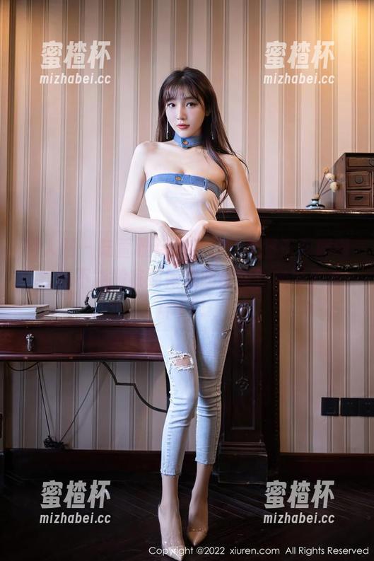 秀人网-陆萱雅 秀人网 - 陆萱雅穿白衬衫,美图资源满满!我能不能搬家到她的画框里?随时欣赏cipro!