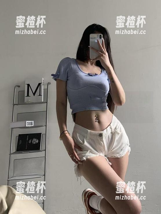 粉色的猪陈佩奇 微密圈 - 哈哈,看粉色的猪陈佩奇女友的免费写真,我有被撩到!