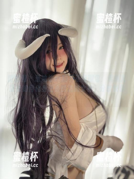葱油饼er 微密圈 - 葱油饼er的不正经图包:看雅儿贝德如何化身葱香四溢的女神,分享快乐!