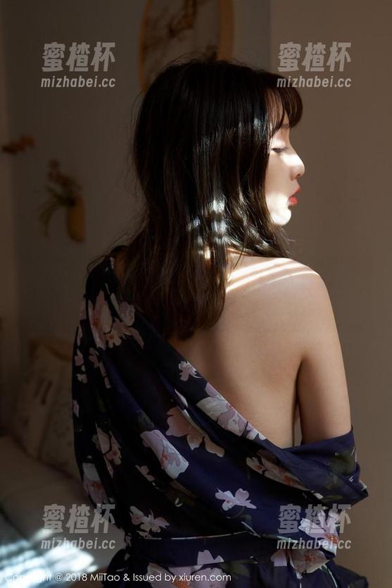 蜜桃社-Gina 蜜桃社 - 原图里的Gina学妹,带着一丝不经意的魅惑,资源必点,真不错!