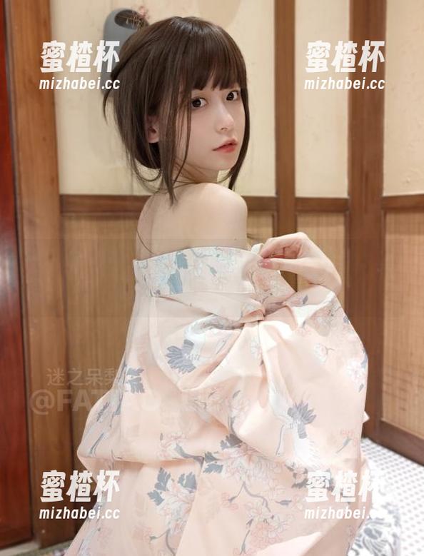 迷之呆梨 迷之呆梨带你看红白护士合集:这是天使还是小傻瓜?