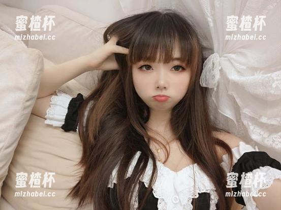 雪琪SAMA 衣服好看不太重要,雪琪SAMA的这套修女装,高清图集里每一处都是眼缘。