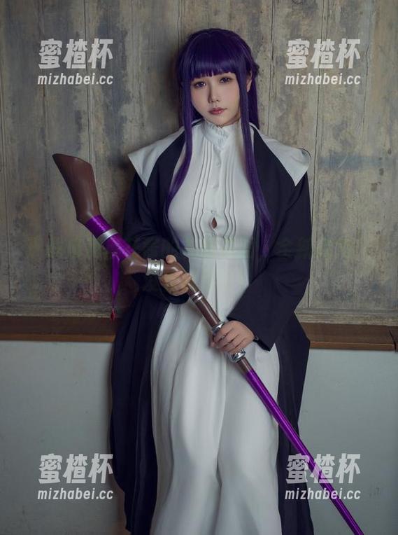 下载麻花麻花酱的礼服美图，全新视角，没看就亏了！